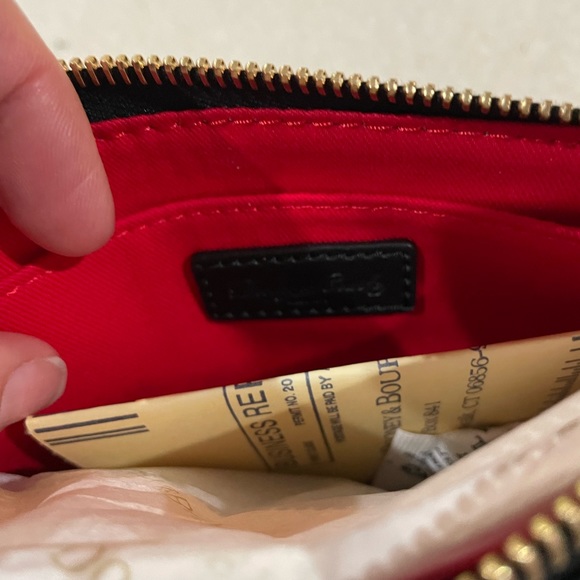 🆕 Dooney & Bourke Navy Tartan Large Slim Wristlet - Picture 8 of 8